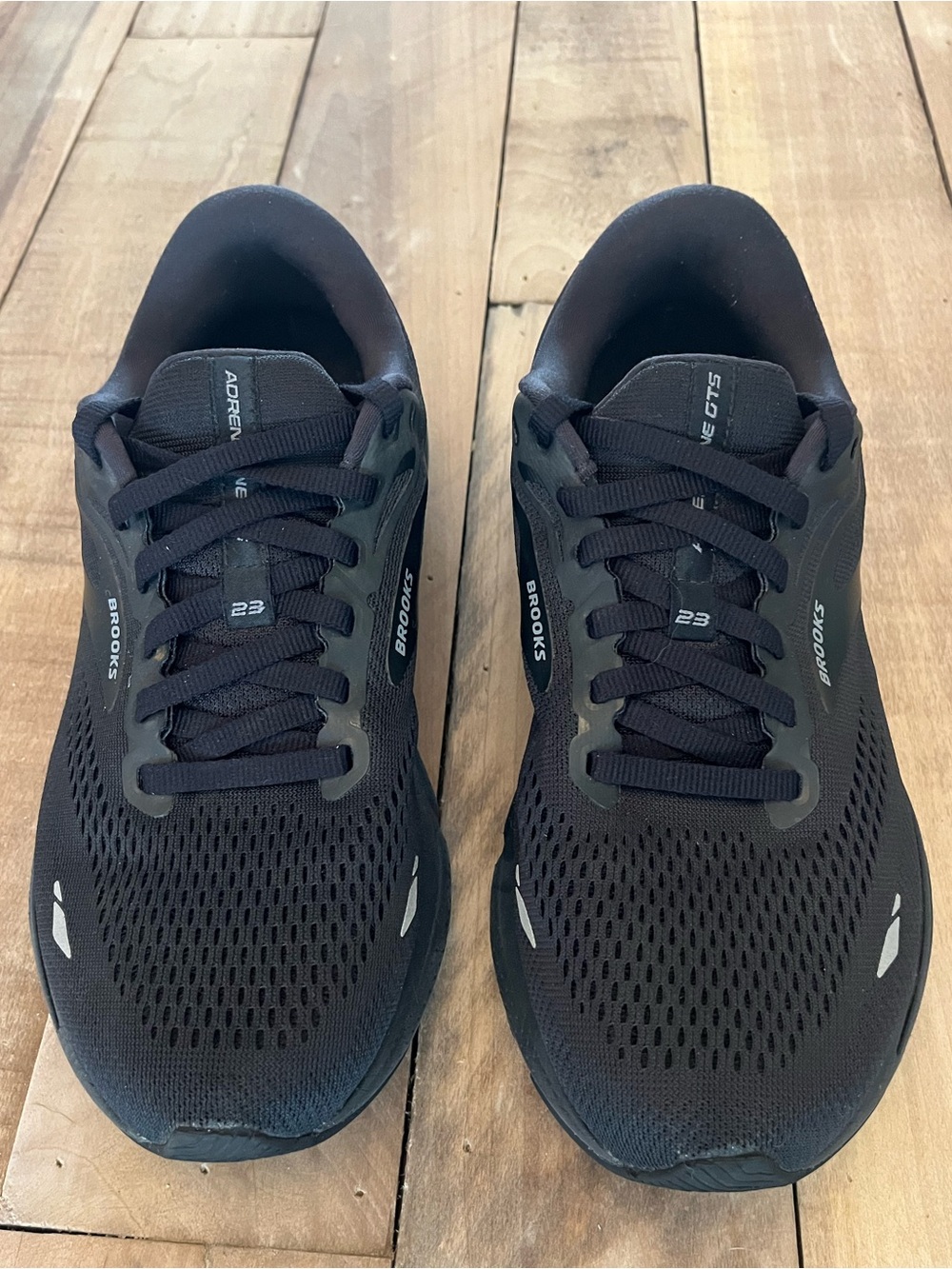 Brooks Adrenaline GTS 23 Women’s Running Shoes Size 9 Wide (D) Black.